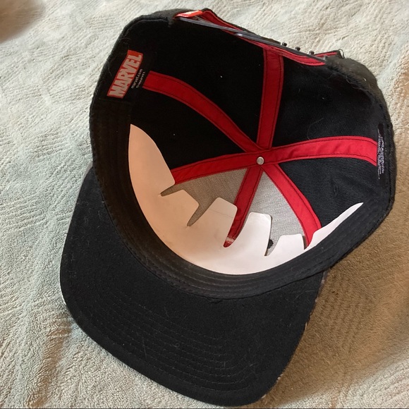 Marvel DareDevil Wool Snap Back Cap - Picture 6 of 9